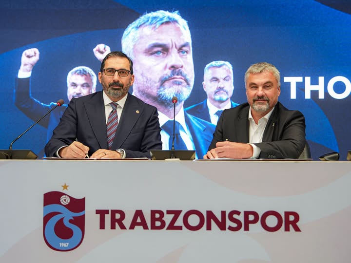 Thomas Reis için Papara Park’ta imza töreni düzenlendi