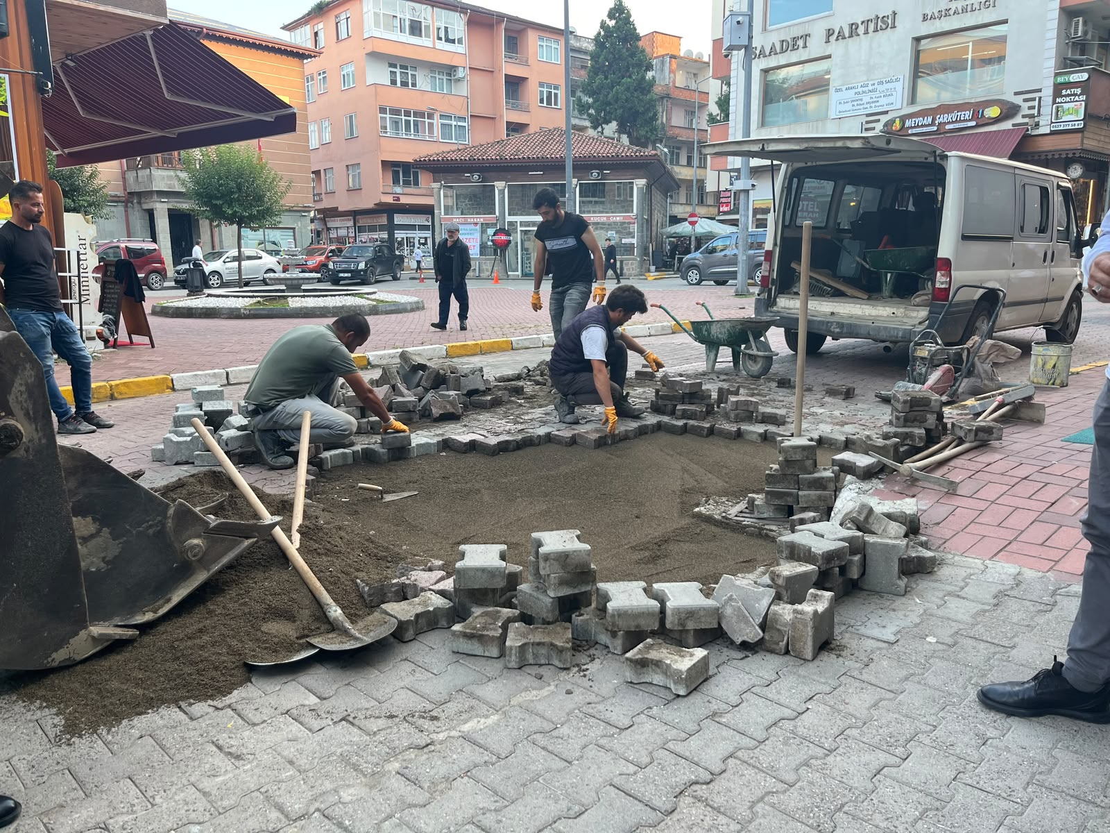 ARAKLI BELEDİYESİ’NDEN YENİ HAFTAYA YOĞUN MESAİ