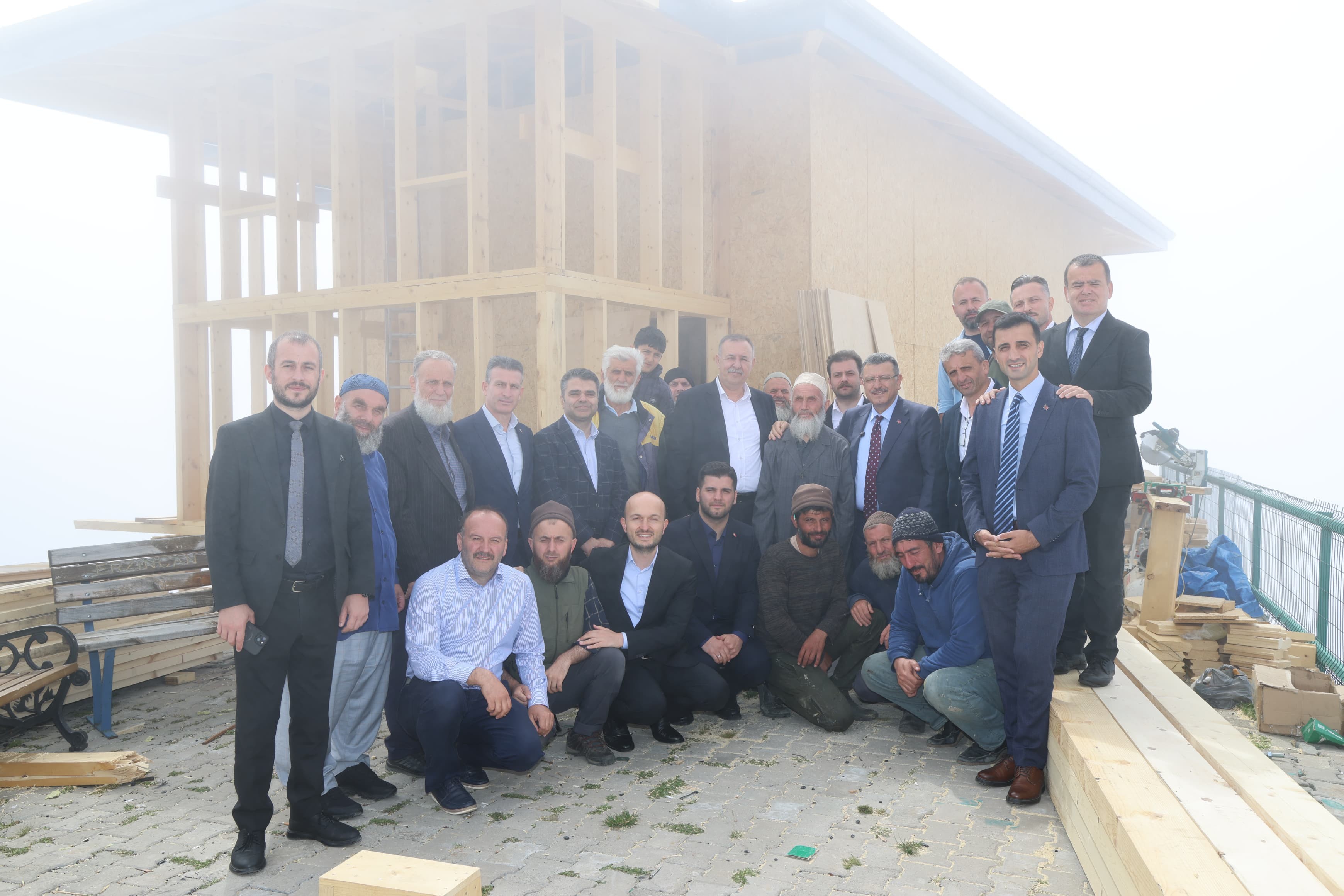 KIRKLAR MESCİDİ YENİDEN AYAĞA KALKIYOR