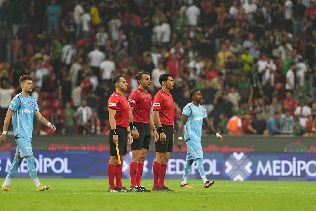 AMEDSPOR’DAN TRABZONSPOR’A SON DAKİKA DARBESİ: 2-1