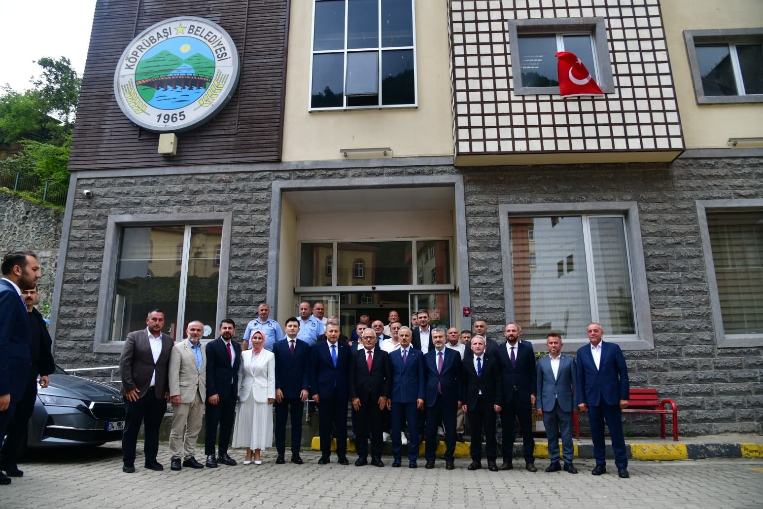 Uraloğlu Köprübaşı’nda Esnaf ve Vatandaşlarla Buluştu