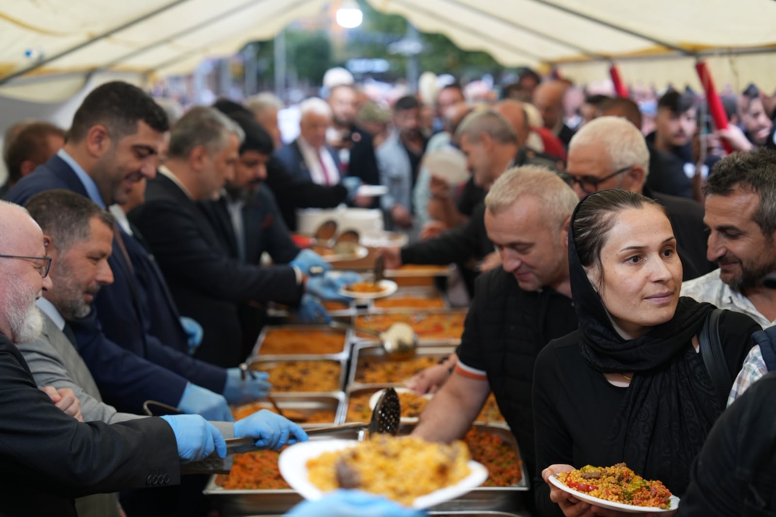 TRABZON İLE MARDİN ARASINDA GÖNÜL KÖPRÜSÜ BULGUR FESTİVALİ İLE PEKİŞTİ