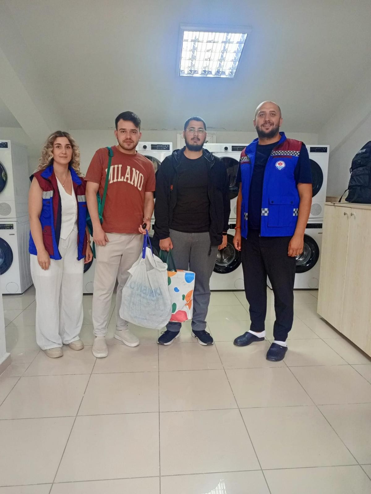 BÜYÜKŞEHİR, ÜNİVERSİTE ÖĞRENCİLERİNİN YANINDA