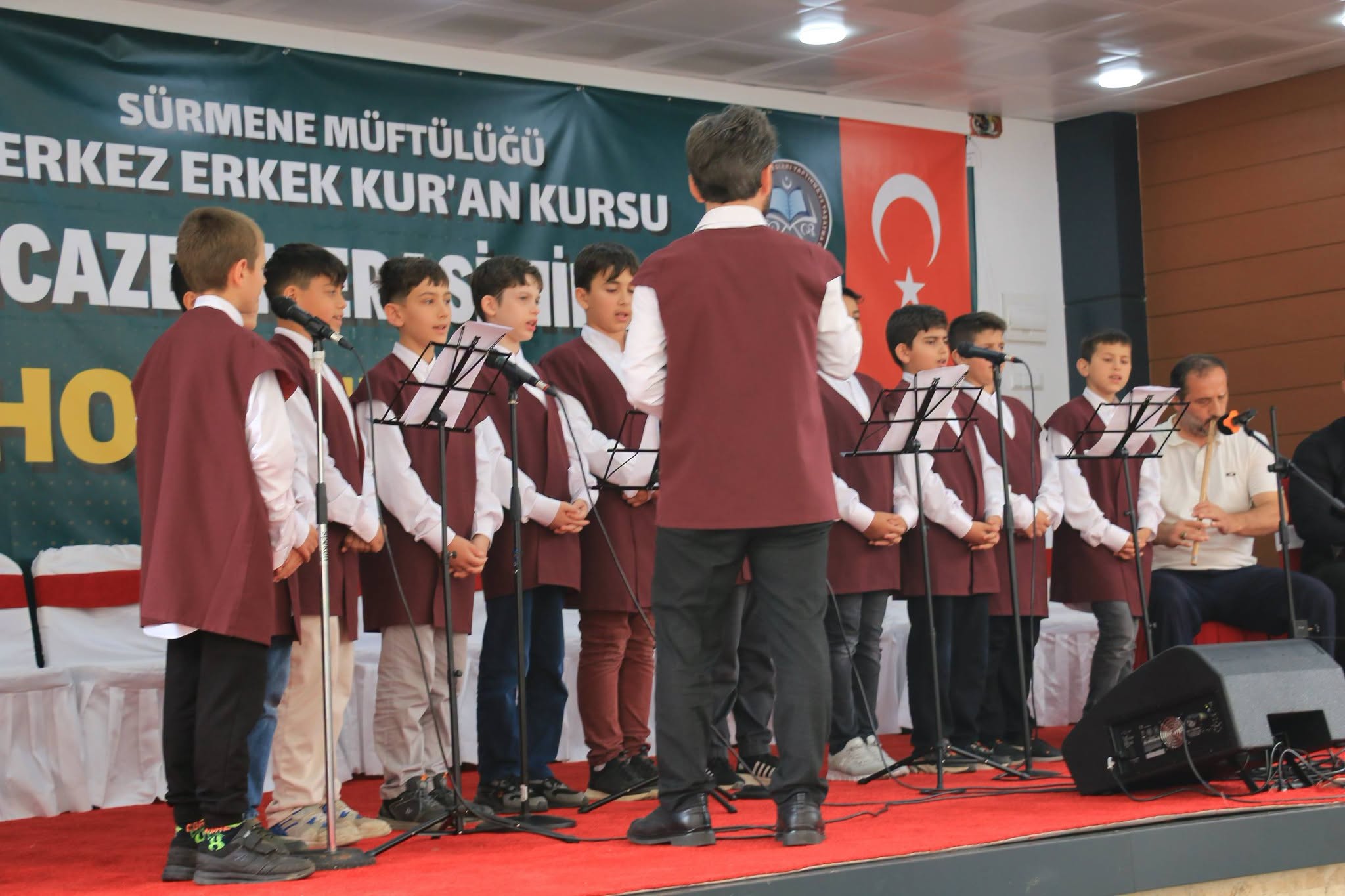 Sürmene Merkez Erkek Kur’an Kursu’nda 17 Öğrenci İçin İcazet Merasimi