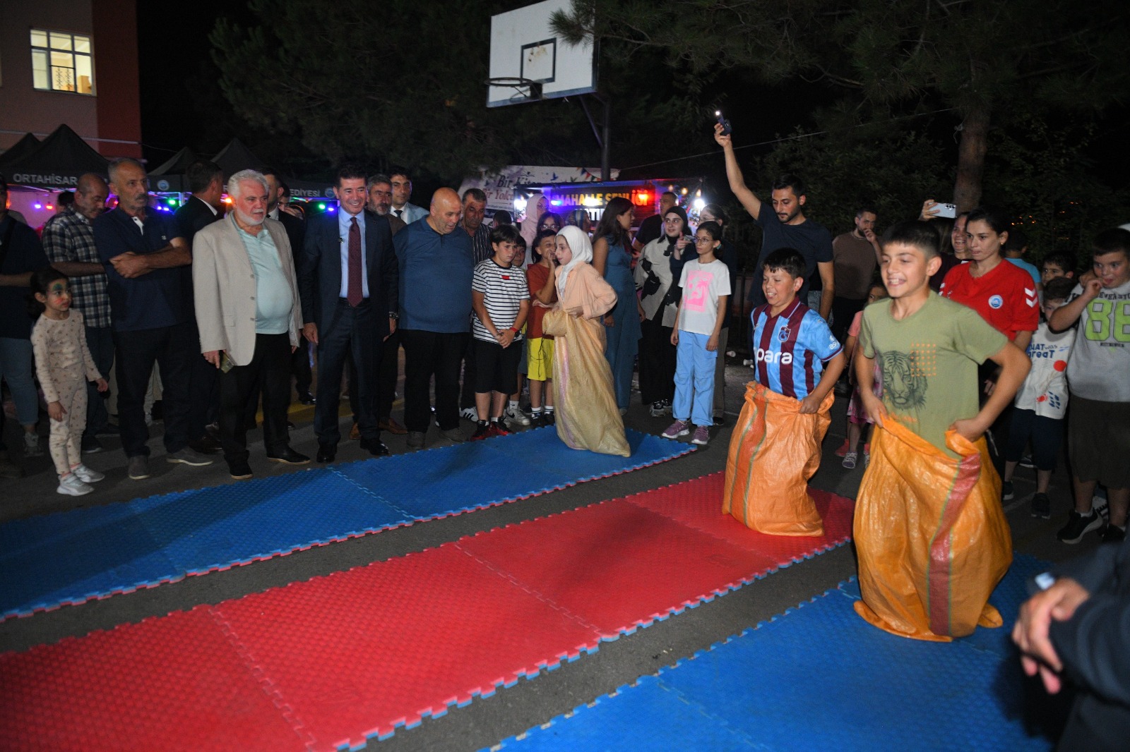 MAHALLE ŞENLİĞİ COŞKUSU, AKOLUK’TA YAŞANDI