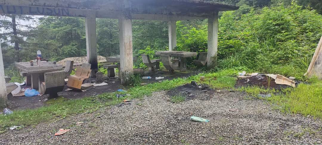 Zarha Dağı’ndaki Piknik Alanının Son Durumu Tepki Çekiyor