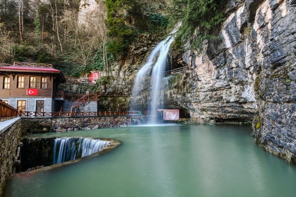TRABZON’UN TURİZM MERKEZLERİ ZİYARETÇİ AKININA UĞRUYOR
