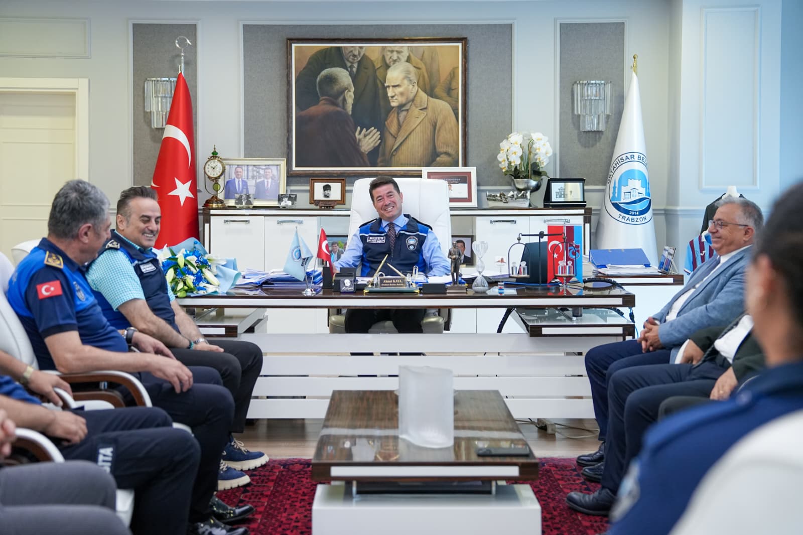 ORTAHİSAR BELEDİYE AHMET KAYA, ZABITA HAFTASI’NI PERSONELİYLE BİRLİKTE KUTLADI
