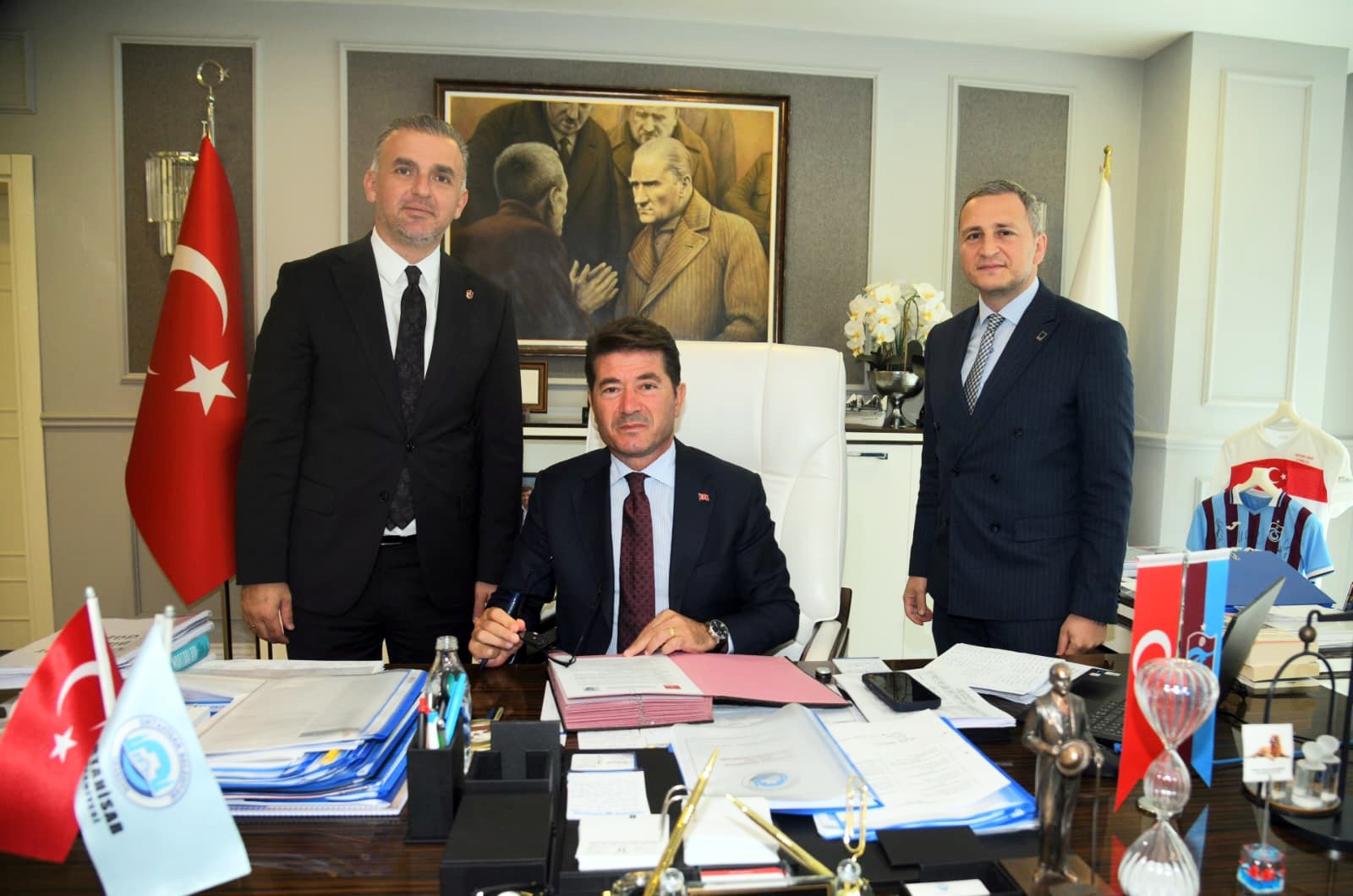 AHMET KAYA, ÇOCUKLARIN YÜZÜNÜ GÜLDÜRECEK:  ‘MAHALLEMDE OYUN VAR’ PROJESİ İLE EĞLENCE, ÇOCUKLARIN AYAĞINA GÖTÜRÜLECEK