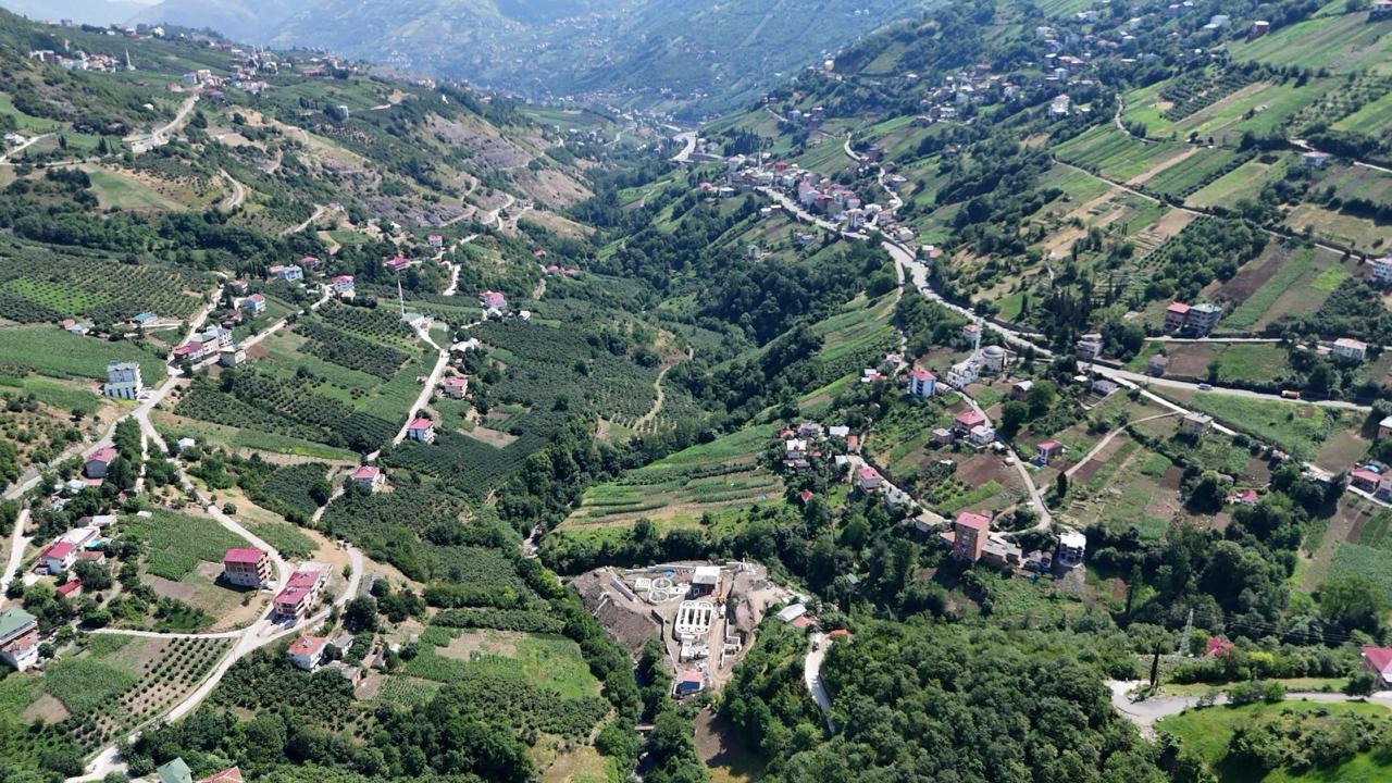 DÜZKÖY İLERİ BİYOLOJİK ARITMA TESİSİ'NİN YAPIMI SÜRÜYOR