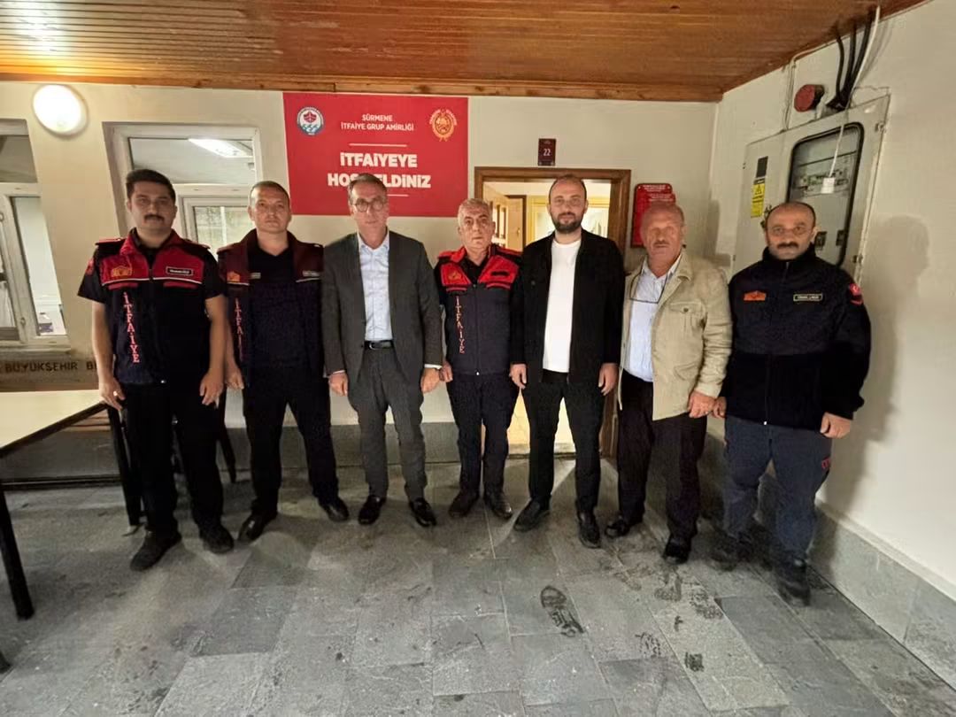 SÜRMENE’DE İTFAİYE PERSONELİNE İTFAİYE HAFTASI ZİYARETİ