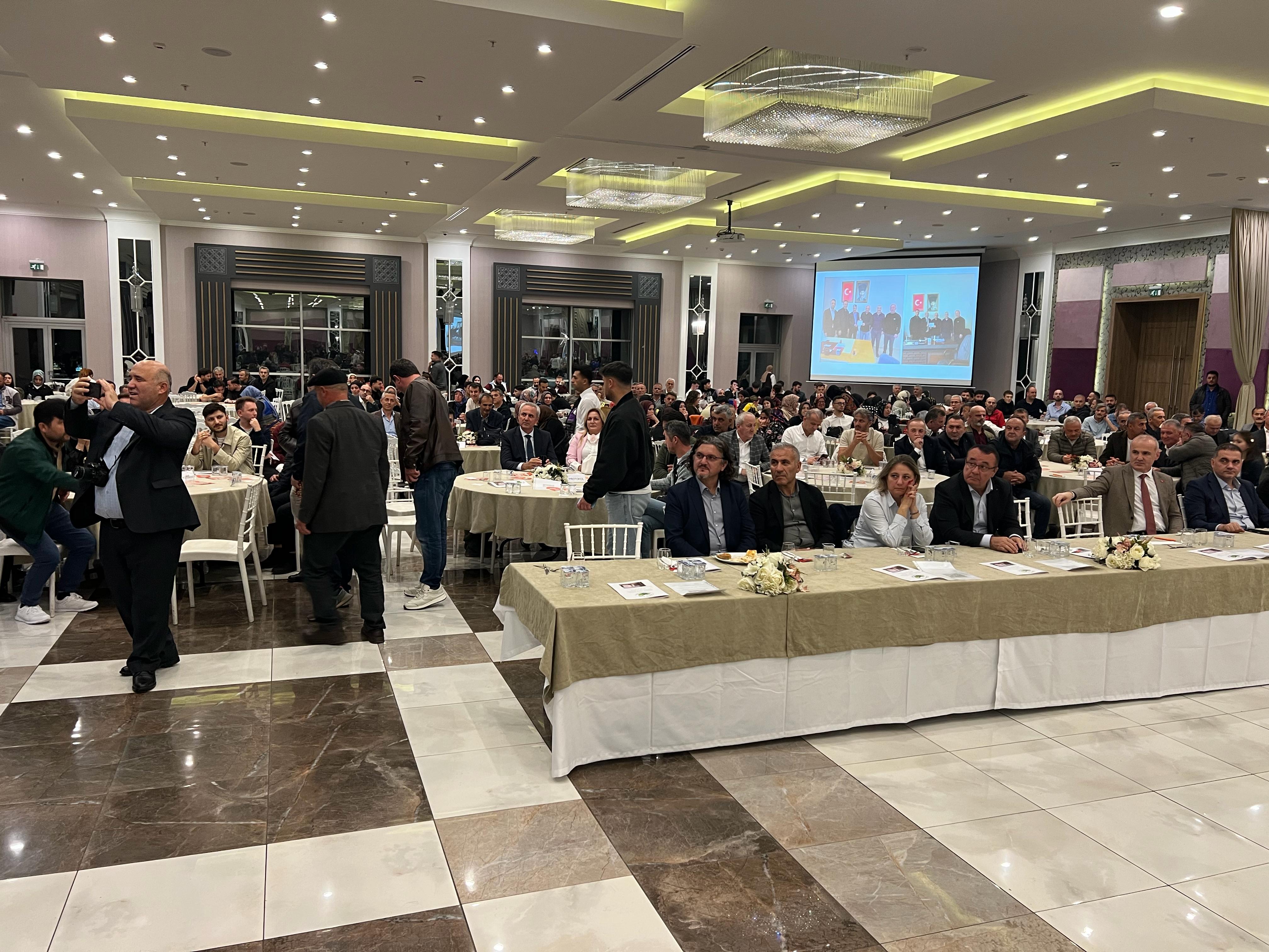BÜYÜKŞEHİR BELEDİYE BAŞKANI AHMET METİN GENÇ'TEN AĞASAR KÜLTÜR EVİ'NE DESTEK