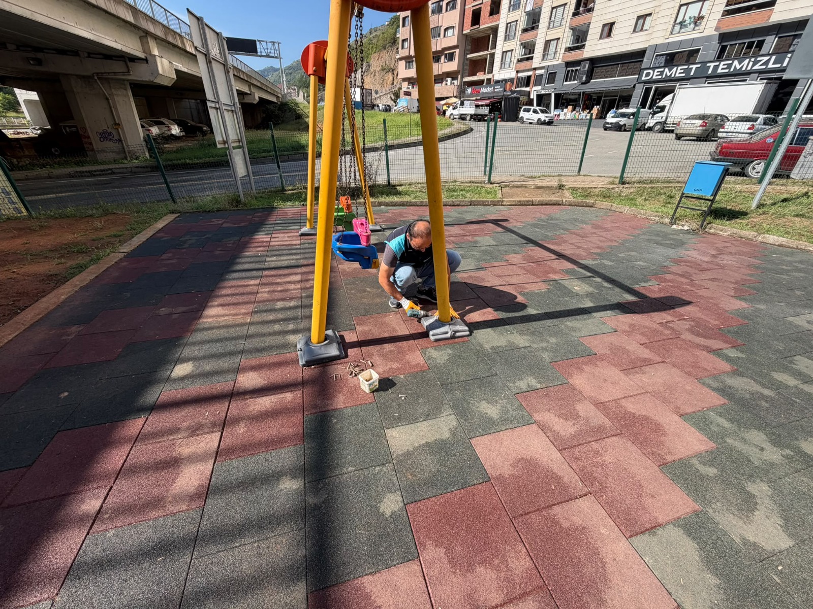 ORTAHİSAR BELEDİYESİ’NDEN KENTE SONBAHAR DOKUNUŞU